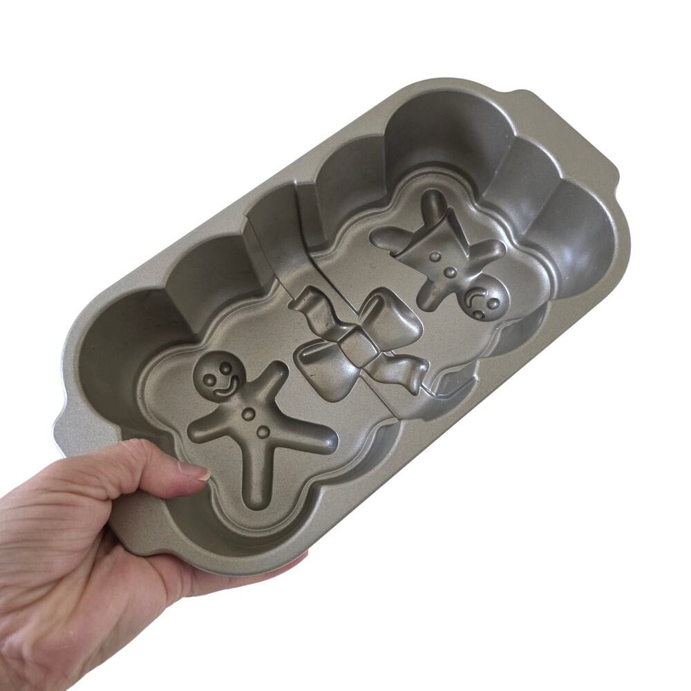 Nordic Ware Gingerbread Loaf Pan 454 g Aluminum Nonstick Holiday Bakeware USA